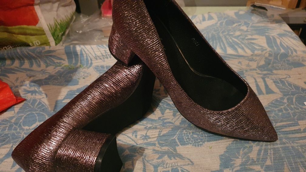 Pantofi Lulu masura 36 femei dama eleganți toc comozi