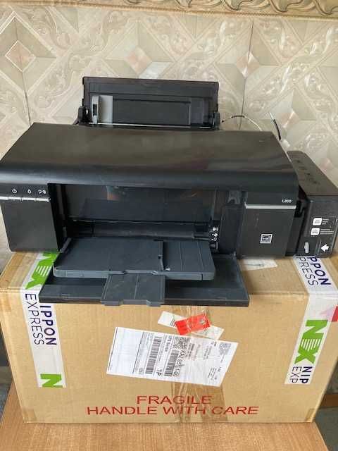 Продам принтер EPSON L800.