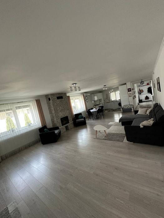 Casa la Cheie de Vanzare