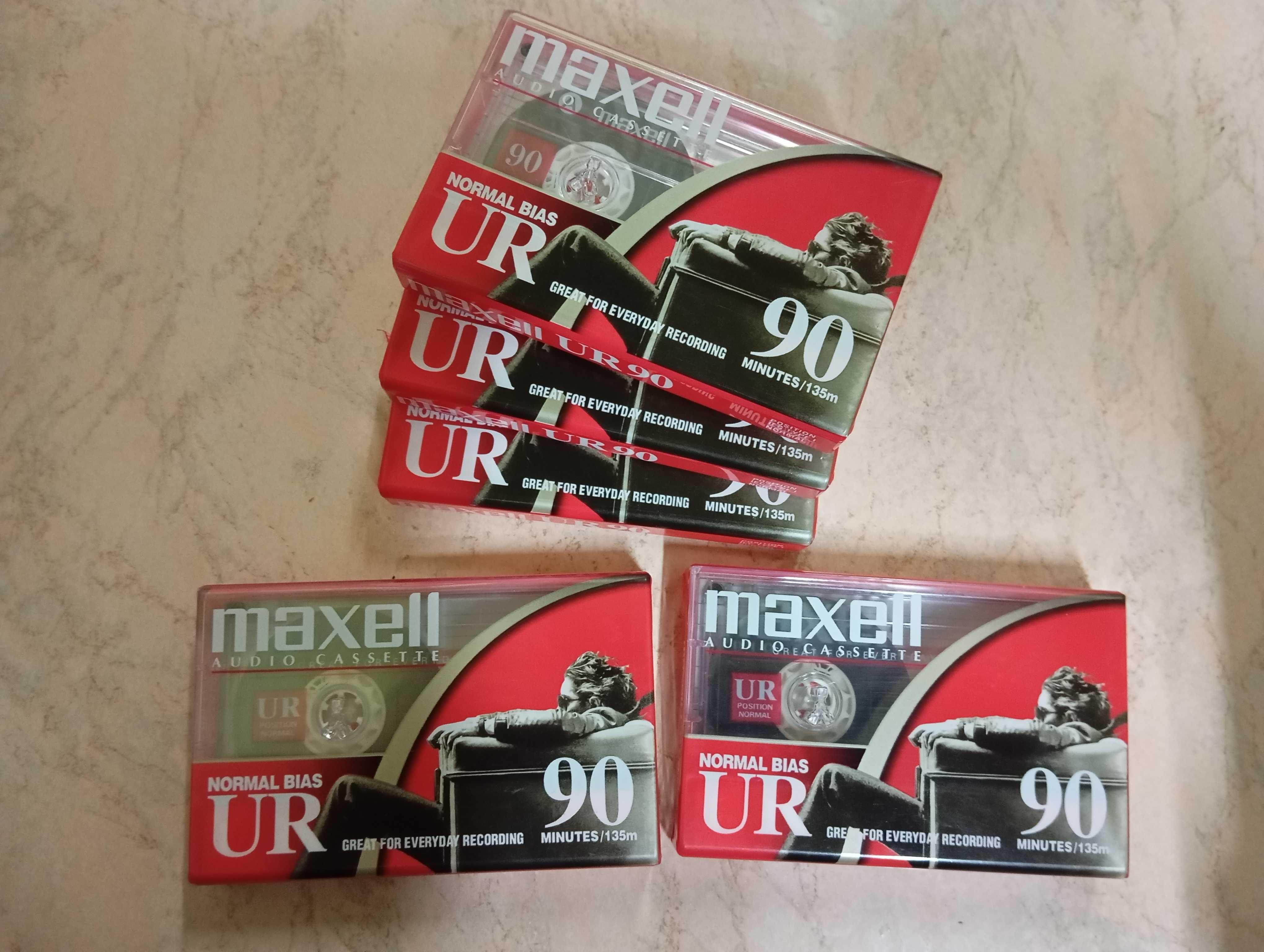 Продам аудио кассеты 90 минут MAXEEL.