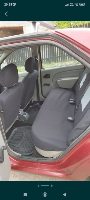 Vând Dacia Logan