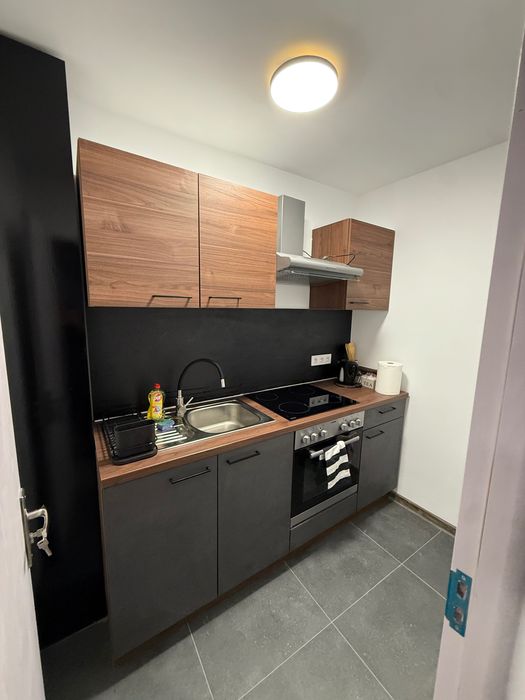 Inchiriez garsoniera in regin hotelier !