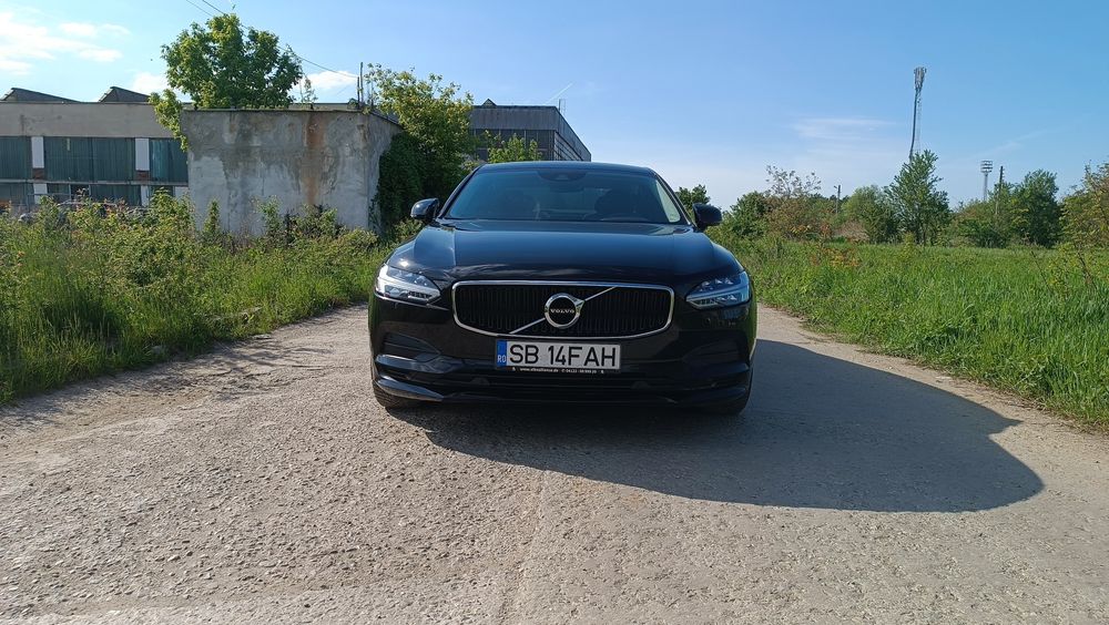 Volvo S90 Momentum – Întreținut impecabil, 108.000km, Pachet Business