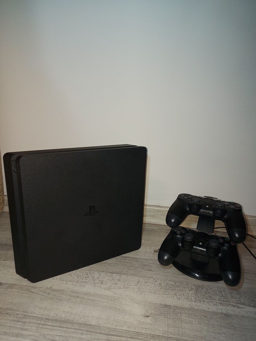 Vand PS 4 Slim 500GB