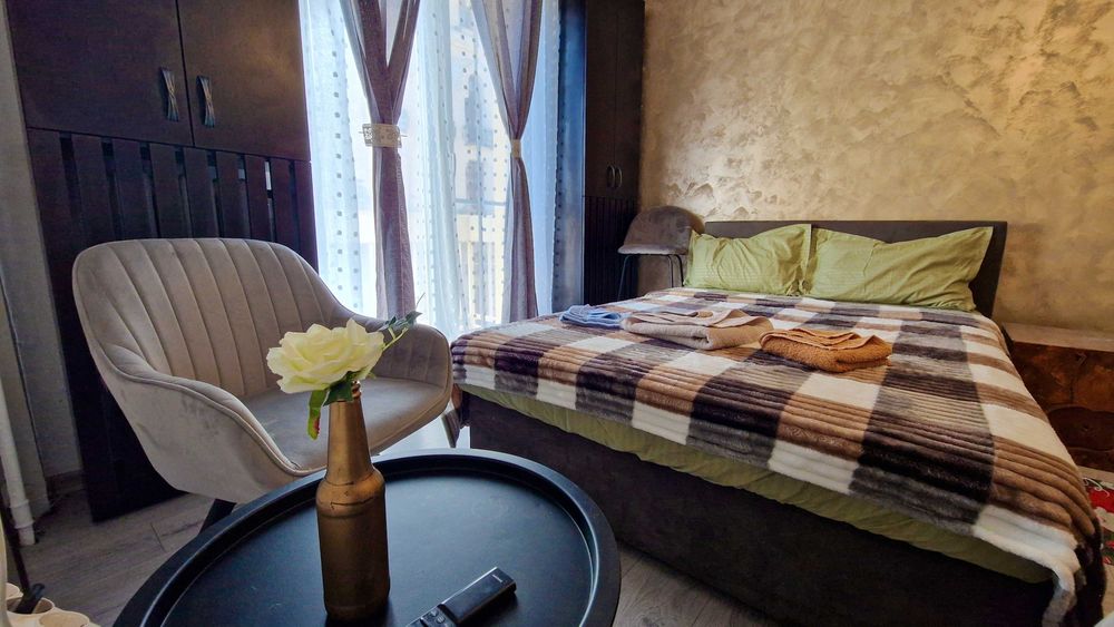 Garsonieră de închiriat chiar în inima Târgului de Crăciun Craiova!