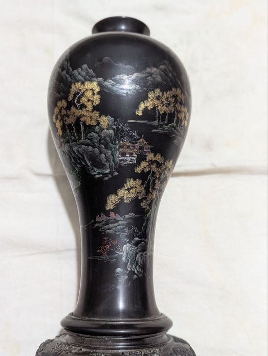 Продам старинную вазу