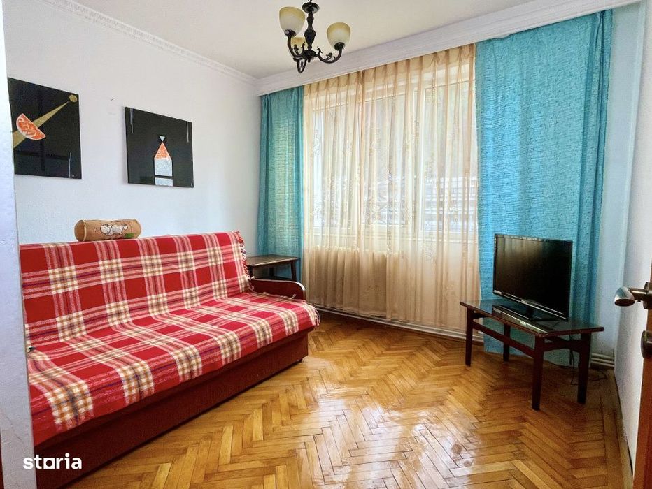 Apartament 3 camere central de neratat