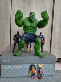Figurina Hulk mare