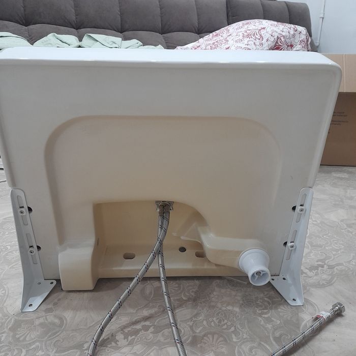 Срочно продам раковину новую над машинкой!