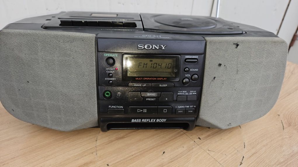 Sony CFD  - S23 Cd Radio Cassette Corder