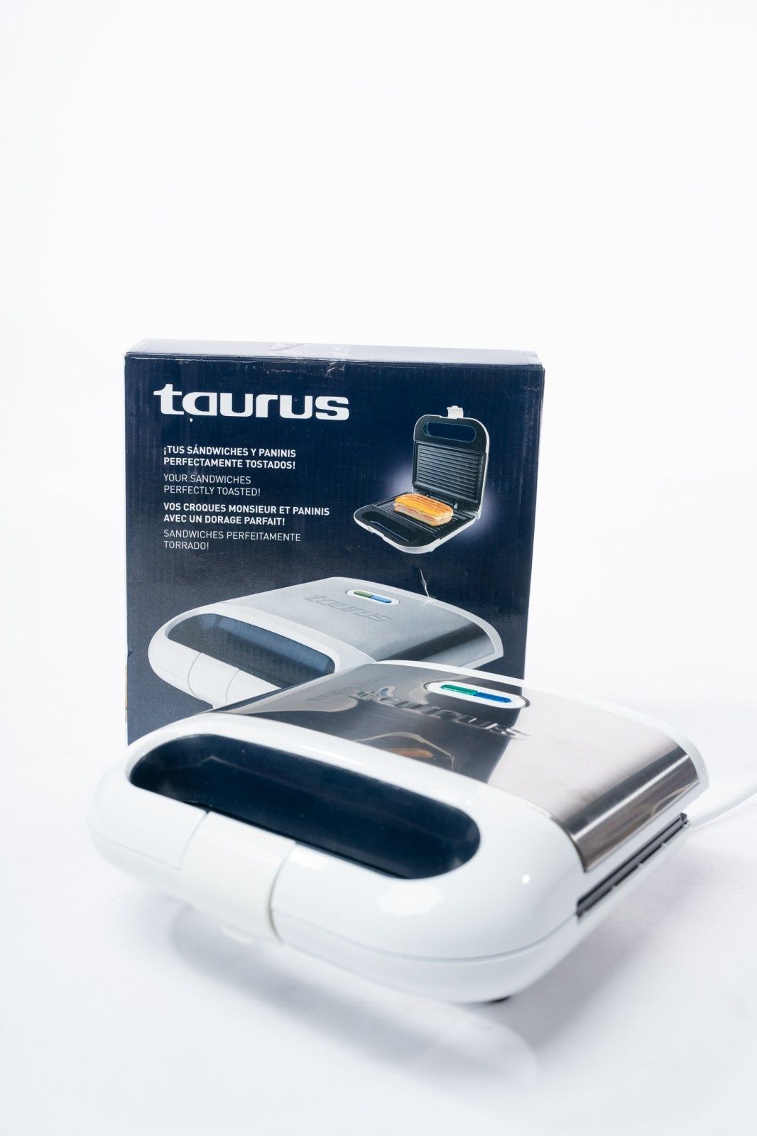 Чисто нов сандвич тостер TAURUS 800w