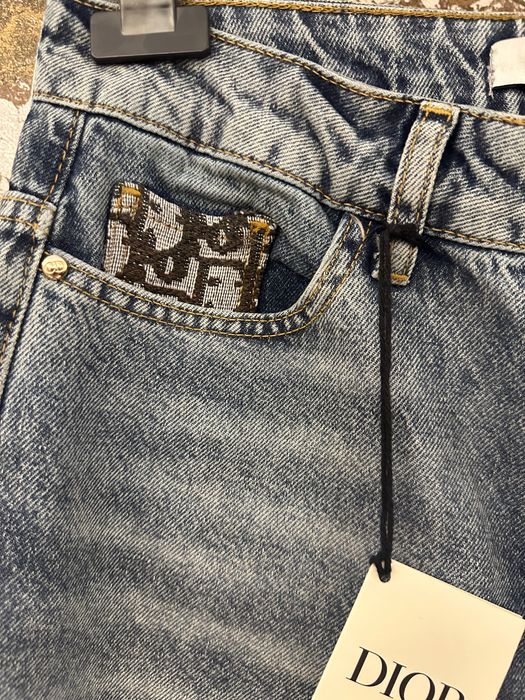 Blugi Dior, calitate premium.