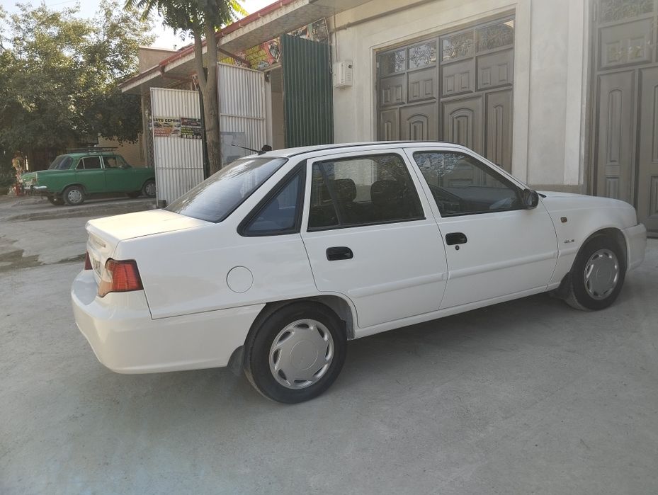 Nexia 2  Sons lux