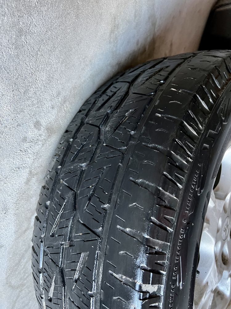 Продам две шины на PAJERO - BRIDGESTONE DUELER A/T 275/70/16 114S