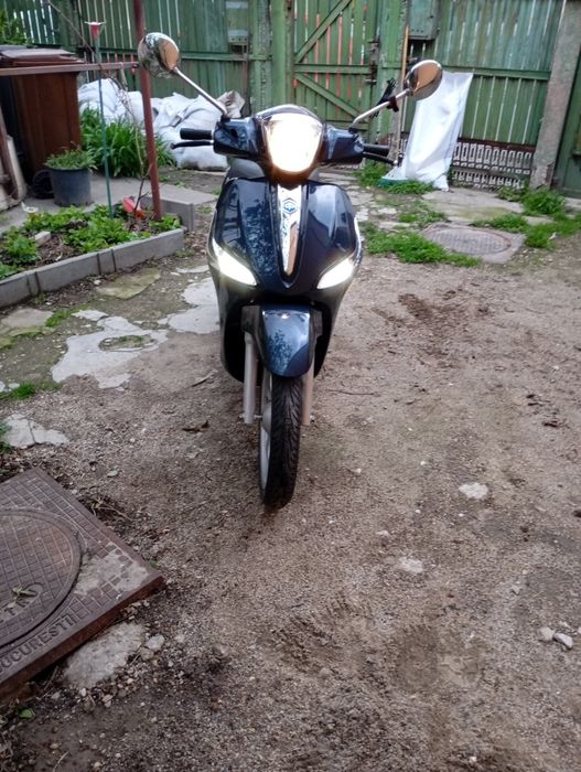 Urgent vand piaggio liberty125/ 2019/abs