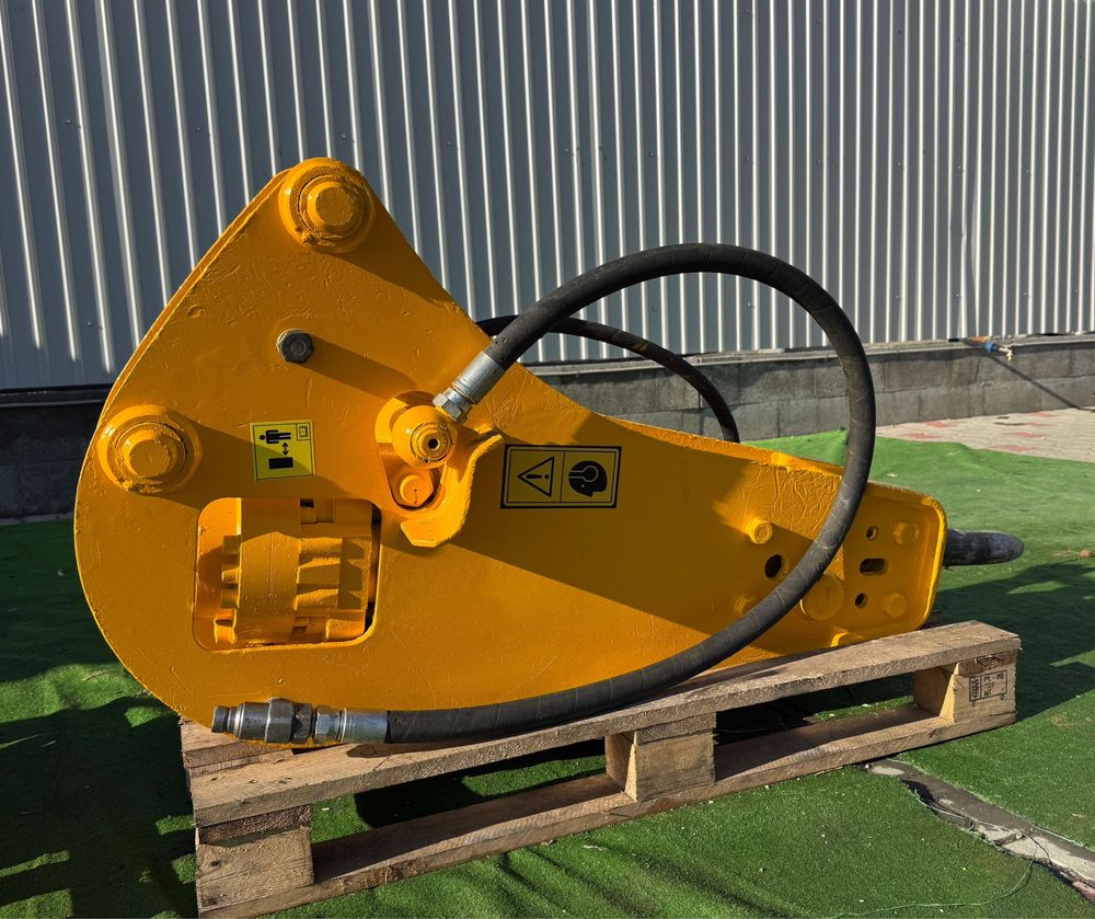Picamere JCB si nu numai Jcb excavatoare si buldoexcavatoare