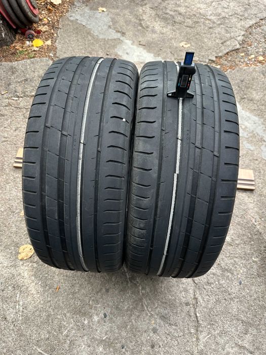 2бр. летни гуми 235/45/19 Nokian PowerProof