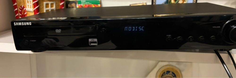 Sistem DVD Home Theater Samsung HT-Z120