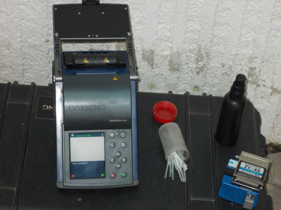 Corning; aparat de sudat fibra optica