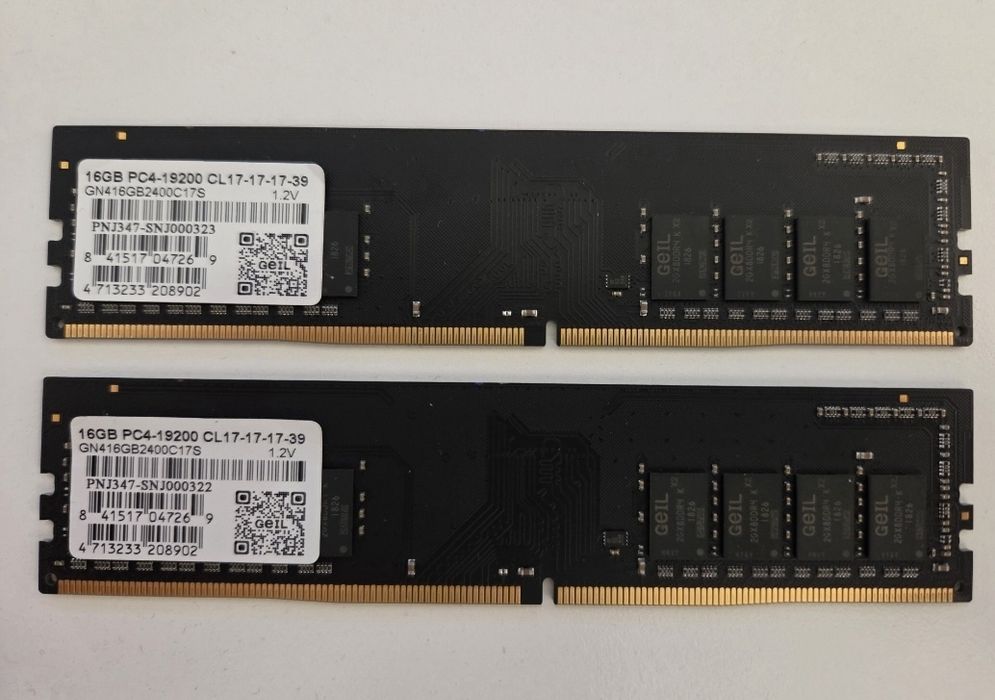 Продам ОЗУ DDR4-32GB /16x2
