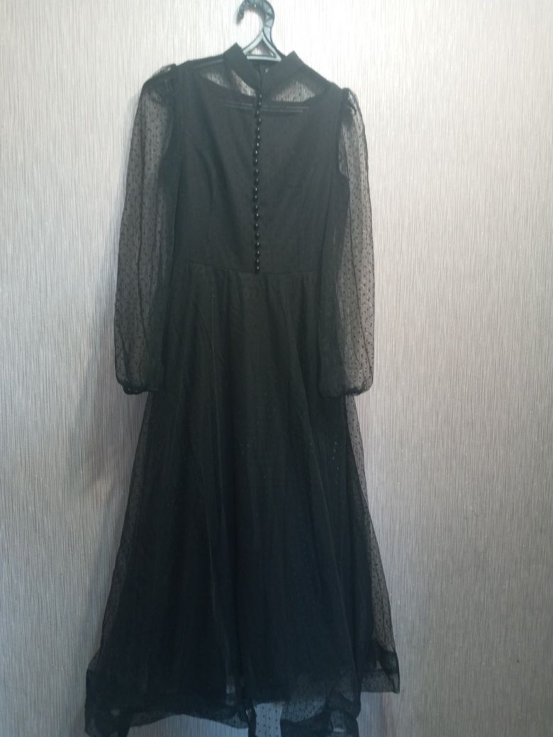 Платье черное женское