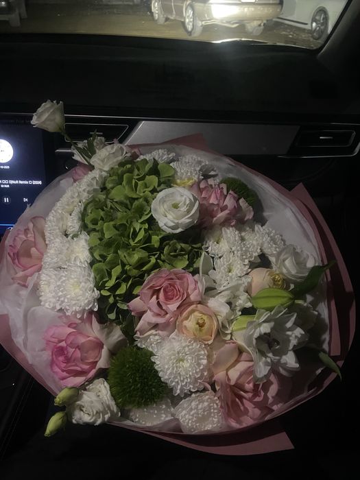 Продат букет цветов