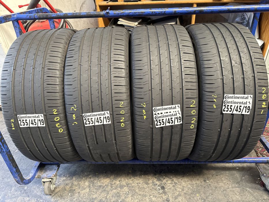 255/45/19 Continental