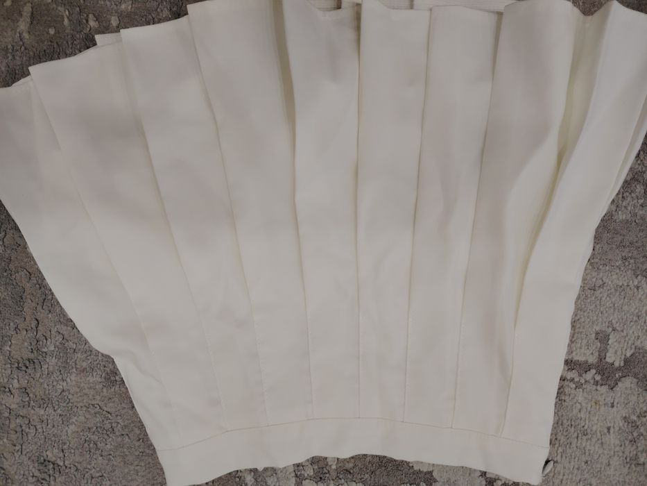 Продам  юбку в белом цвете