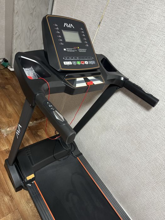 Продам беговую дорожку Ava A4