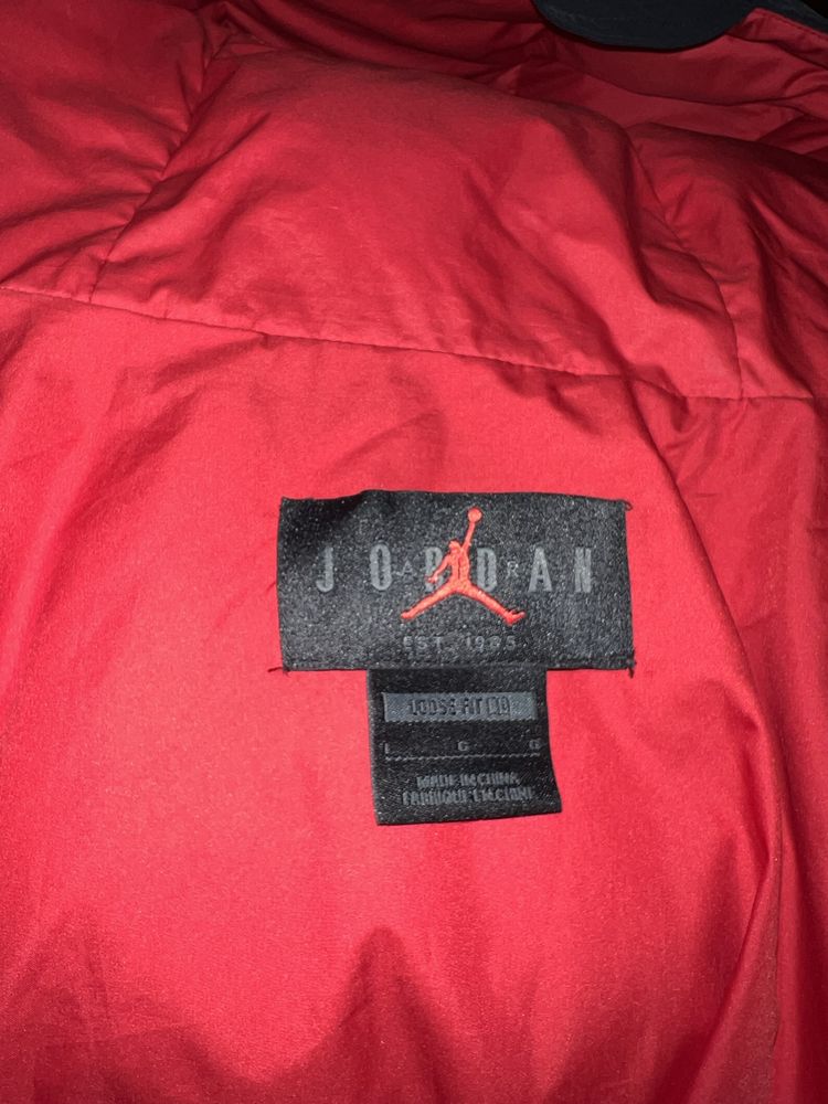 Geaca Jordan Essentials