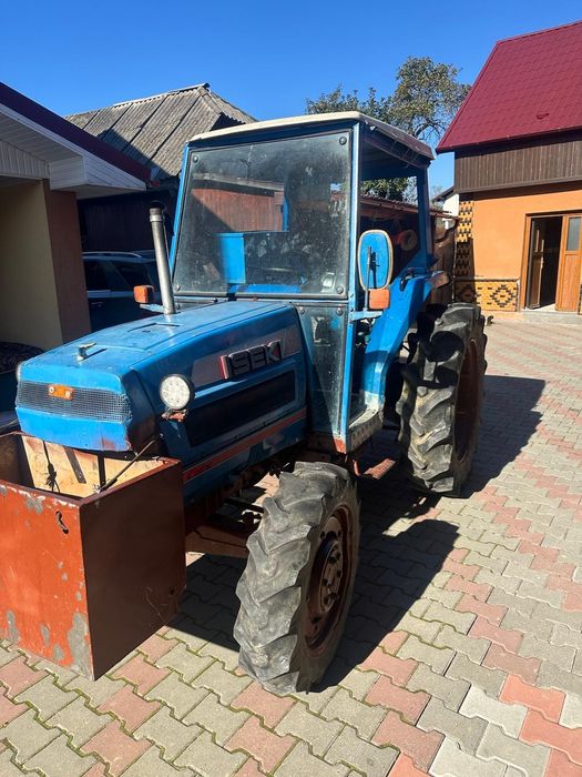 Vand tractor Iseki 52 4x4 inmatriculat primarie