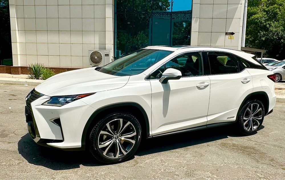Lexus RX450 гибрид, авто как новое, в идеальном состоянии