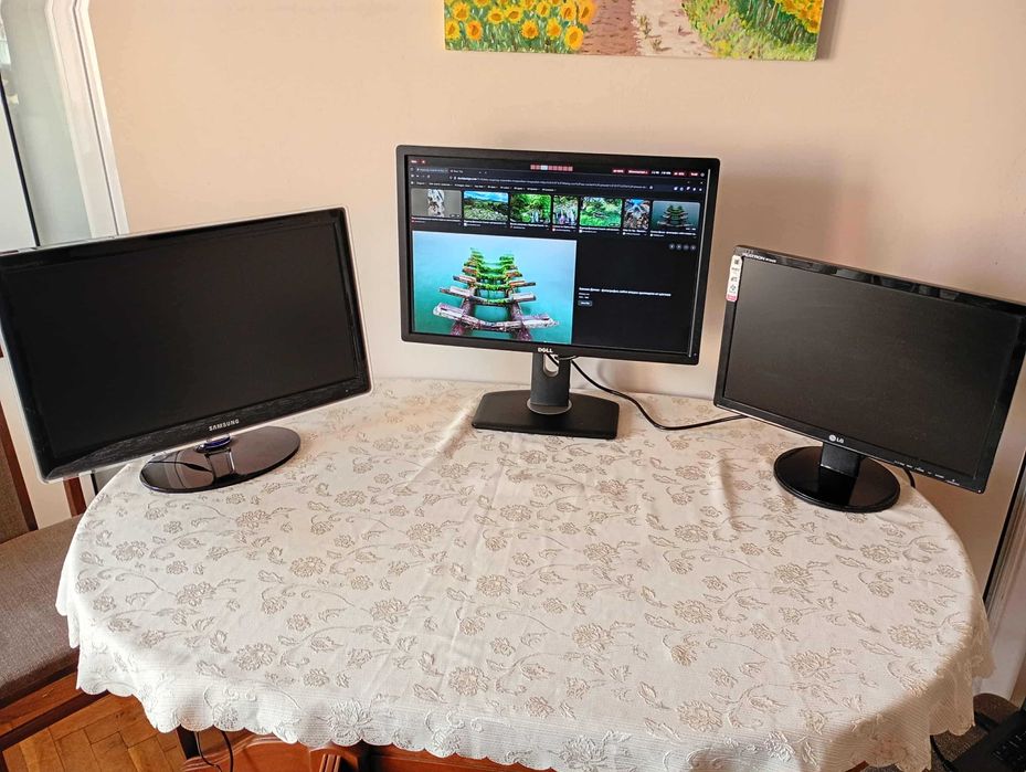 Монитор DELL U2412M 24 Инча