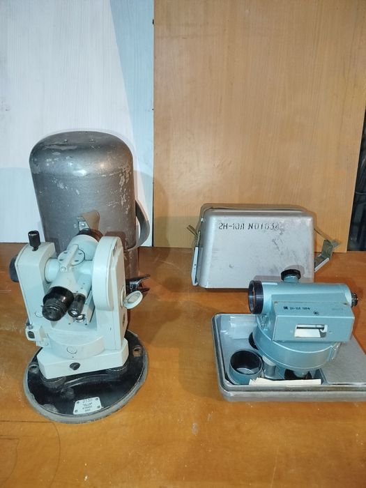 Теодолит и нивилир