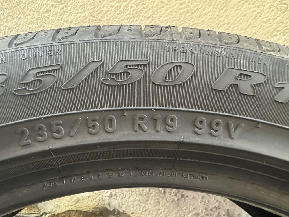 Автомобилни гуми 235 50 19