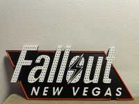 Fallout New Vegas - Placheta cu logo-ul din jocul