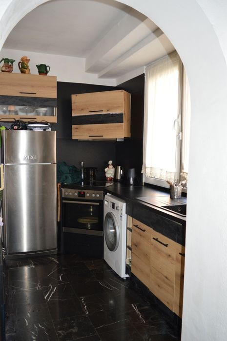 Продава се Тристаен апартамент в София, Център - 100 кв.м за 4300 €/кв.м - Снимка #2