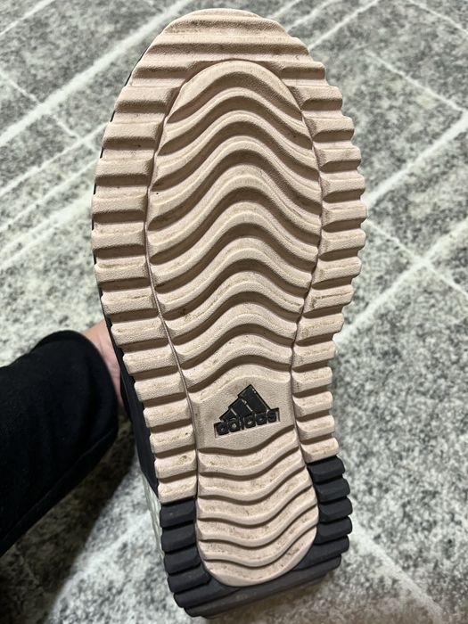 Зимни обувки-adidas