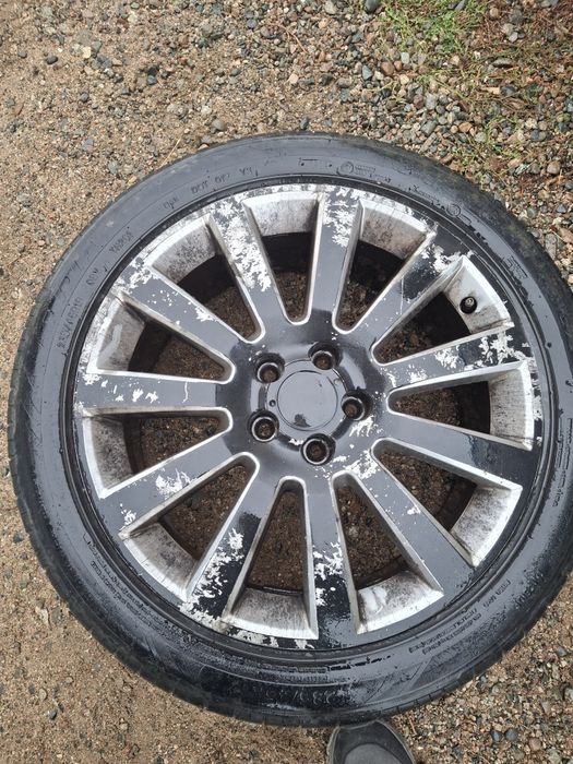 Продам диски r18 с резинами