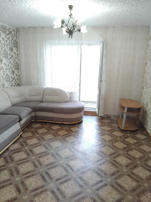 Продаётся 2ком квартира Район 20 школы