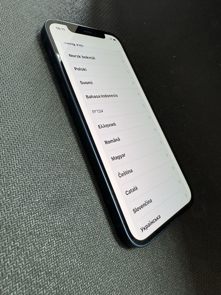 iPhone 12 128gb - заключен с iCloud