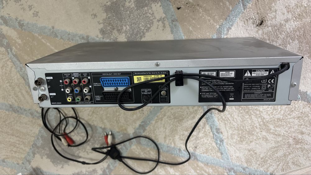 Продается DVD VHC player