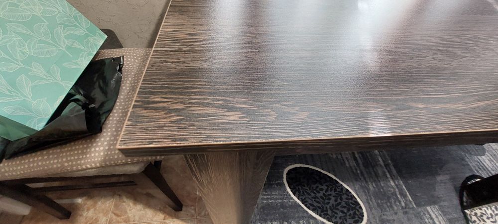 Трапезария маса , 4 стола масив