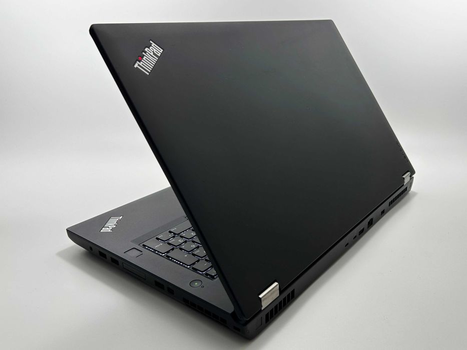 Laptop Lenovo P70 i7 32 gb ram 1 tb 17inch Gaming Nvidia Garantie 1 an