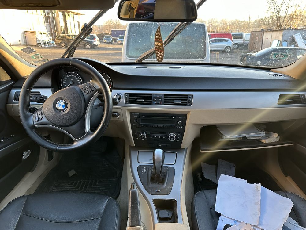 BMW 330XD на части