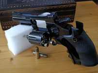 Revolver Dan Wesson 4" (mod)