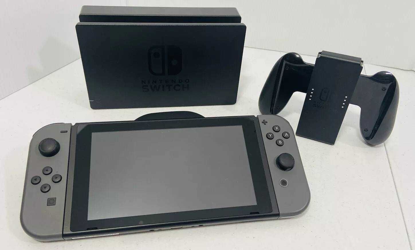 Пълен комплект Nintendo Switch - Gray 32 GB + НОВ Protective case