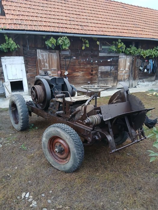 Motor de tăiat lemne D15 universal