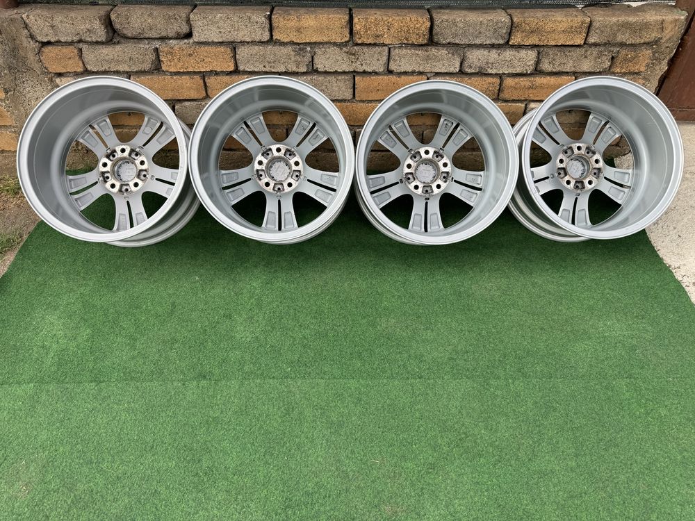 4 броя Джанти БМВ BMW Style 392 17 цола за F30 F31 F36 e90 e91 e87 e46