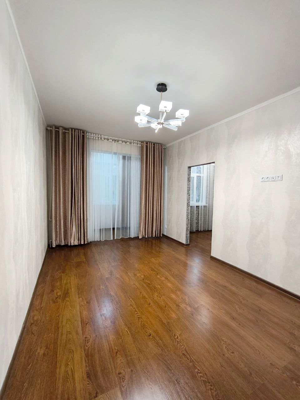 Учтипинский район. Чиланзар-11 квартал  2/2/4  47м²